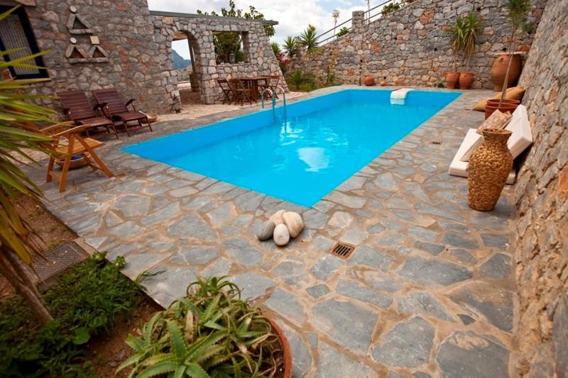 Aoritis Villas Lampini Habitación foto